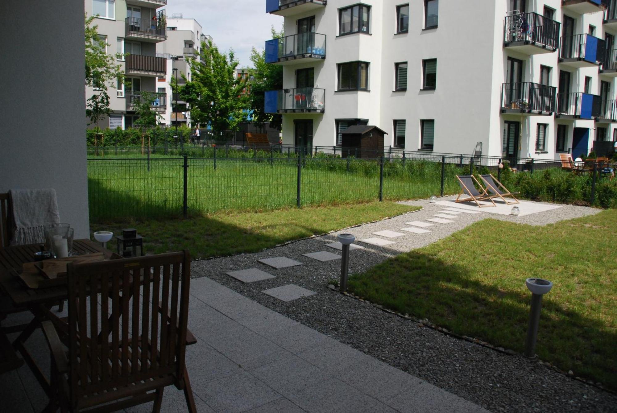 Relax&Comfort New Waw 50 Sqm With Terrace, Garden, Free Parking And Ac Varsó Kültér fotó