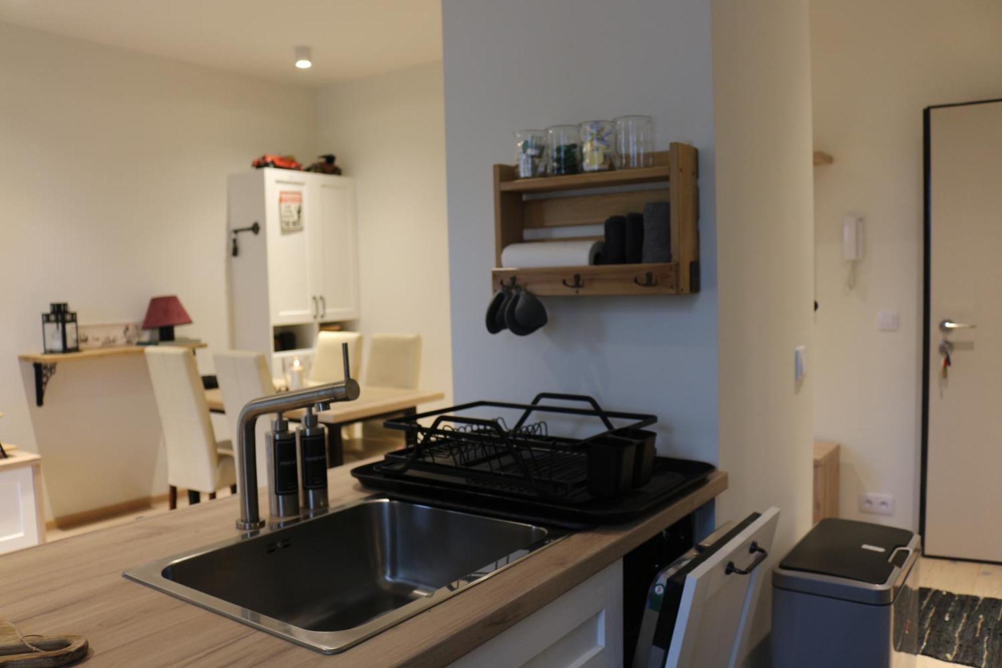 Relax&Comfort New Waw 50 Sqm With Terrace, Garden, Free Parking And Ac Varsó Kültér fotó