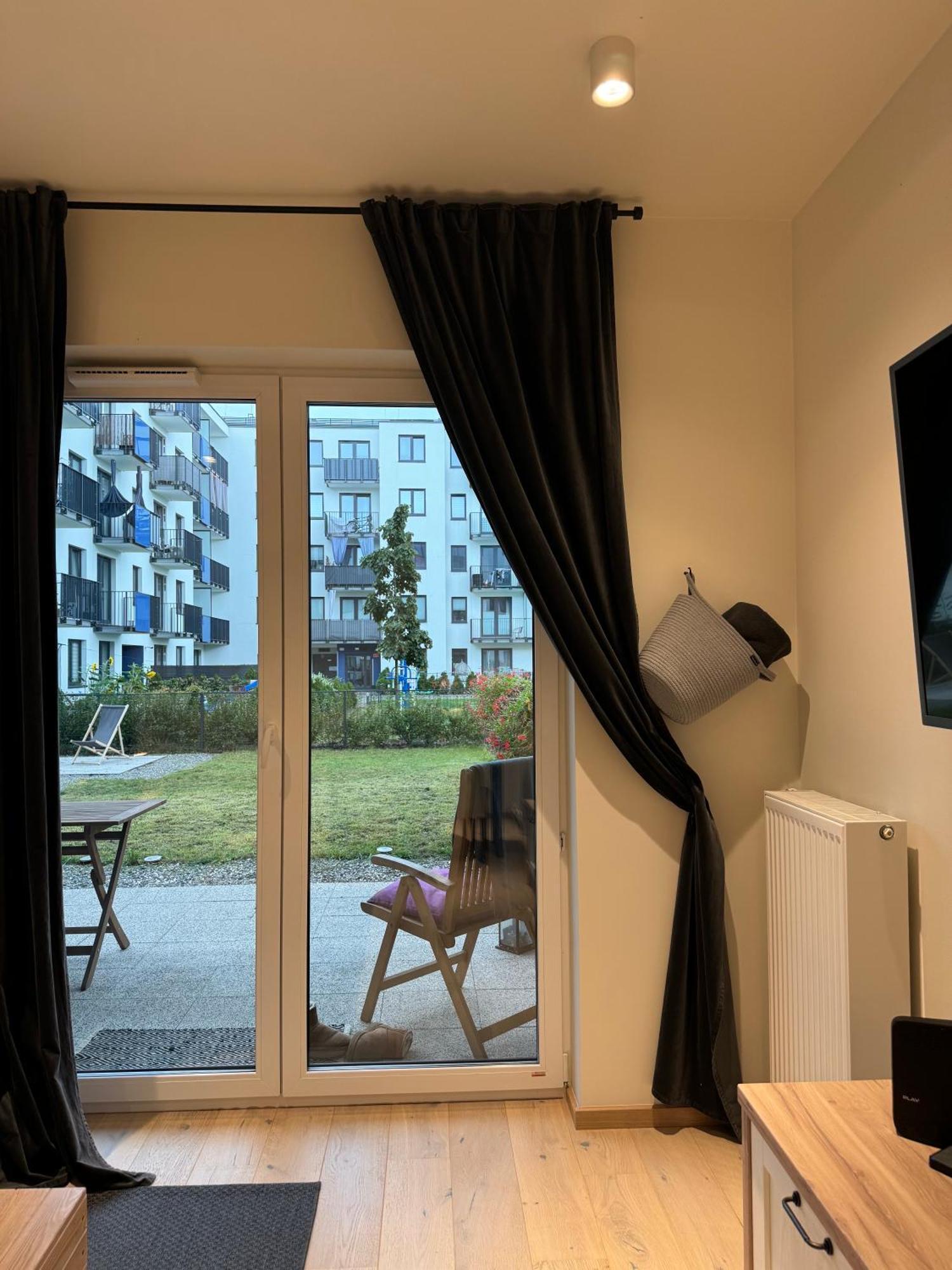 Relax&Comfort New Waw 50 Sqm With Terrace, Garden, Free Parking And Ac Varsó Kültér fotó