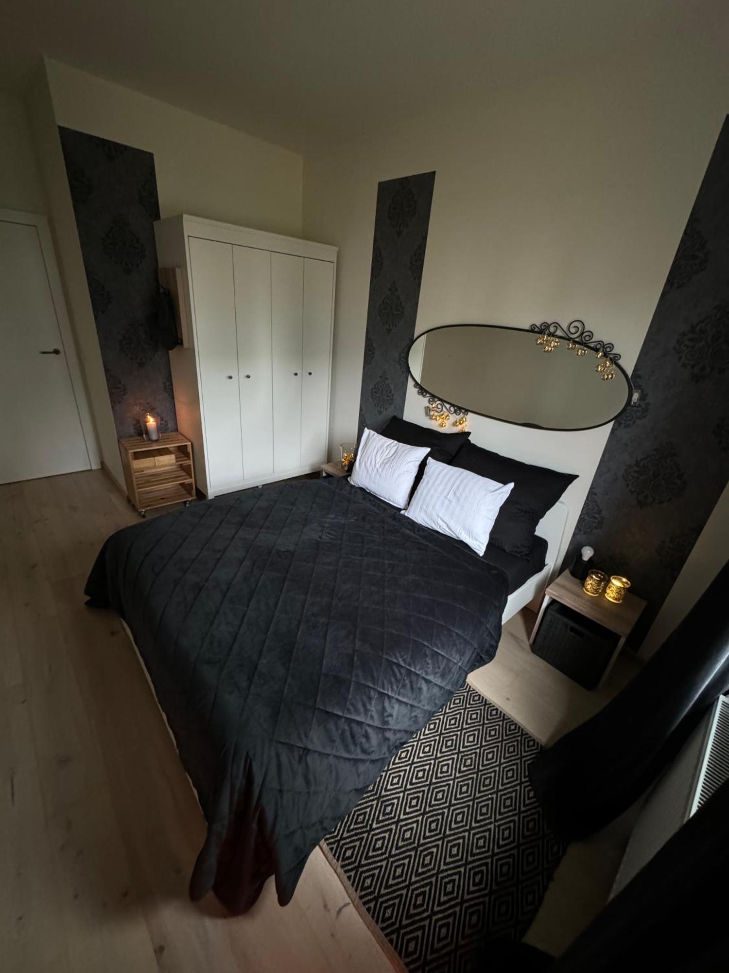 Relax&Comfort New Waw 50 Sqm With Terrace, Garden, Free Parking And Ac Varsó Kültér fotó