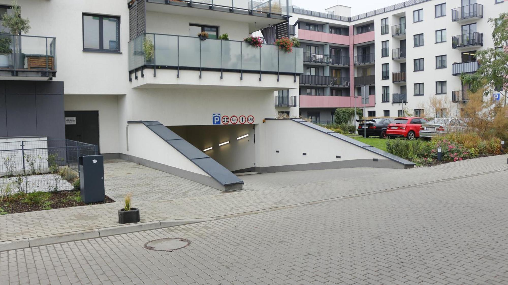 Relax&Comfort New Waw 50 Sqm With Terrace, Garden, Free Parking And Ac Varsó Kültér fotó